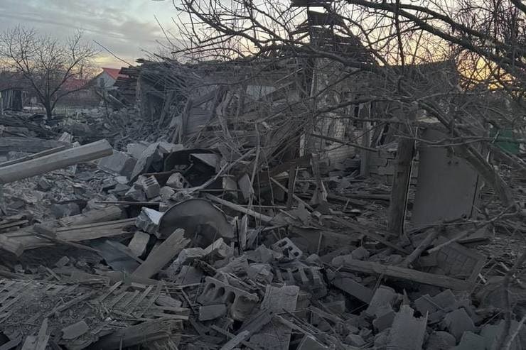Ракетний обстріл Гірника: 2 загиблих, 8 поранених, пошкоджено 2 багатоповерхівки і 43 приватні будинки