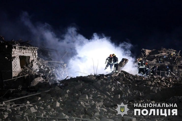 Ракетний обстріл Покровська та Мирноградської громади: 11 загиблих, є поранені, пошкоджено більше 200 будинків