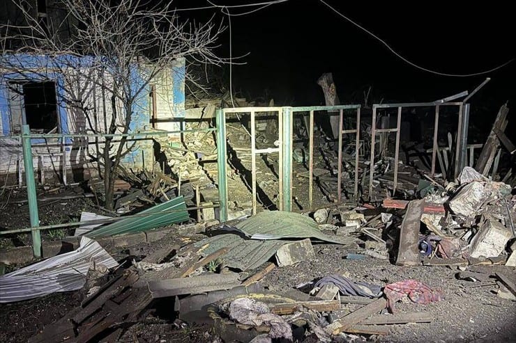 Подробности ночного обстрела Селидово ракетами «С-300»: повреждены 15 домов, автомобили, электросети