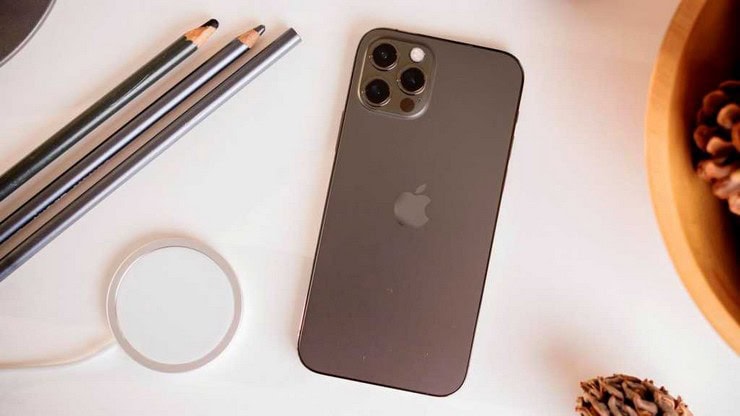 iPhone 12 Pro Review: A Great iPhone That's Hard to Recommend - Tech Advisor